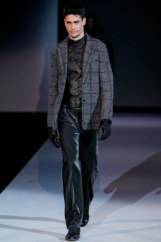 Giorgio Armani / - 2011-2012